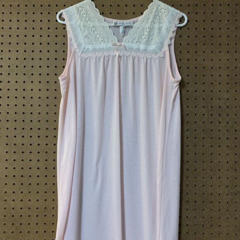 Vintage Pink Vandemere Nightie Night Dress House Dress Medium Dainty‎ Sweet Lace